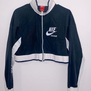 nike zip up sweater